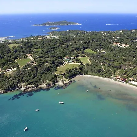 Vieux Moulin Avec Piscine Pour 7 Personnes Avec Piscine A Vila Hyères