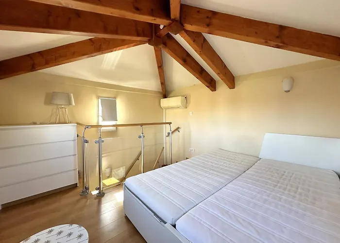 Villa Vieux Moulin Avec Piscine Pour 7 Personnes Avec Piscine A